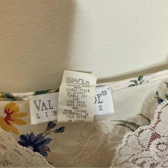 Vintage Ivory Satin Floral Lace Trim Chemise Lingerie Slip Dress Size Medium - Picture 7 of 8
